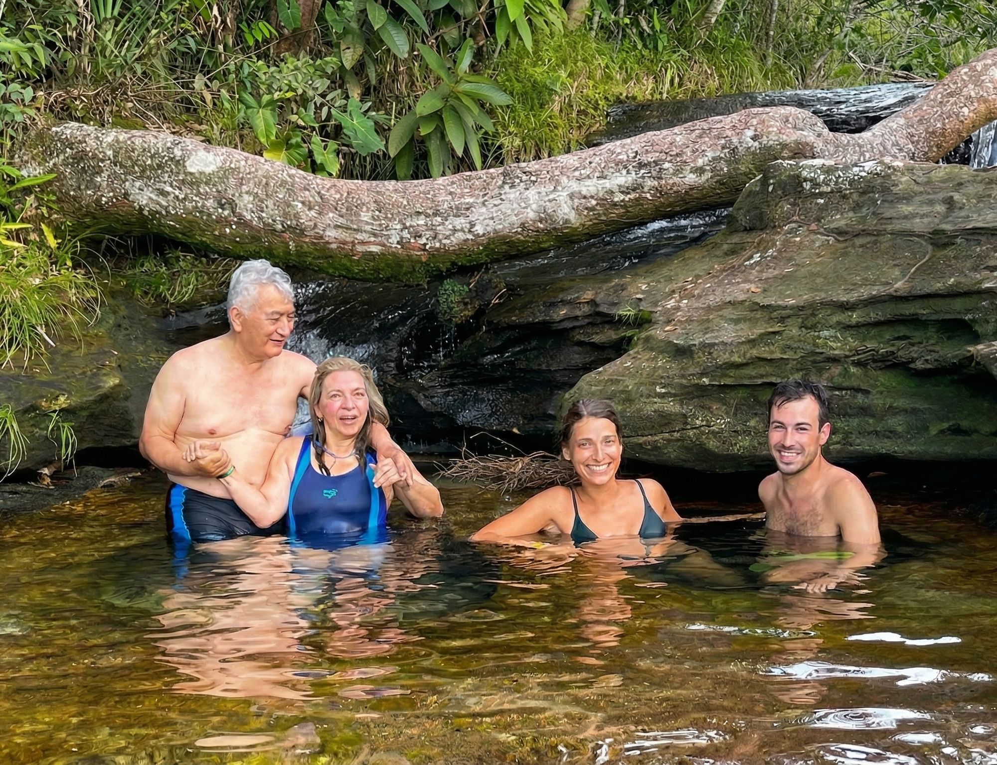 Tours y experiencias en caño cristales: las mejores opciones