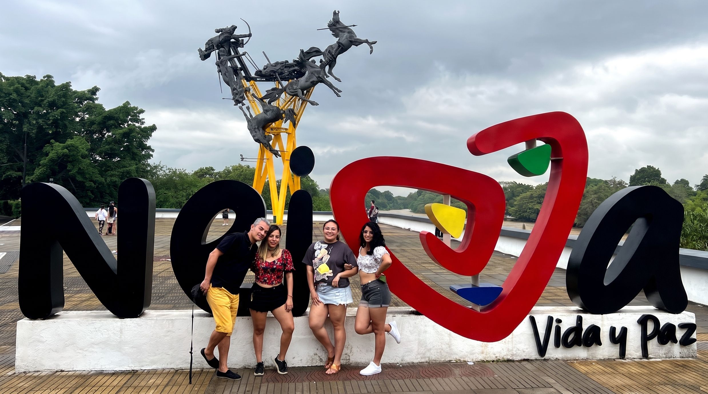 Neiva: Guía Total para Viajeros Colombianos – Cultura, Desierto y Hospitalidad