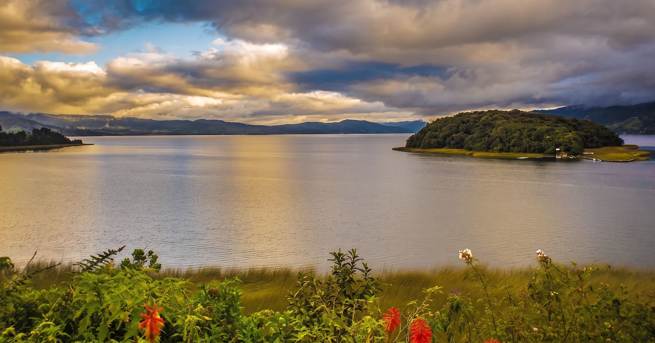 Guía completa para viajeros: descubre la Laguna de La Cocha, un tesoro natural de Colombia