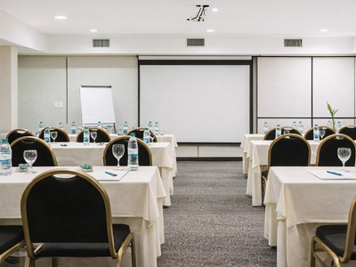 Loi Suites Recoleta Hotel