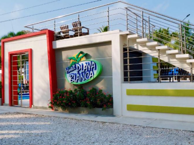 Hotel playa blanca