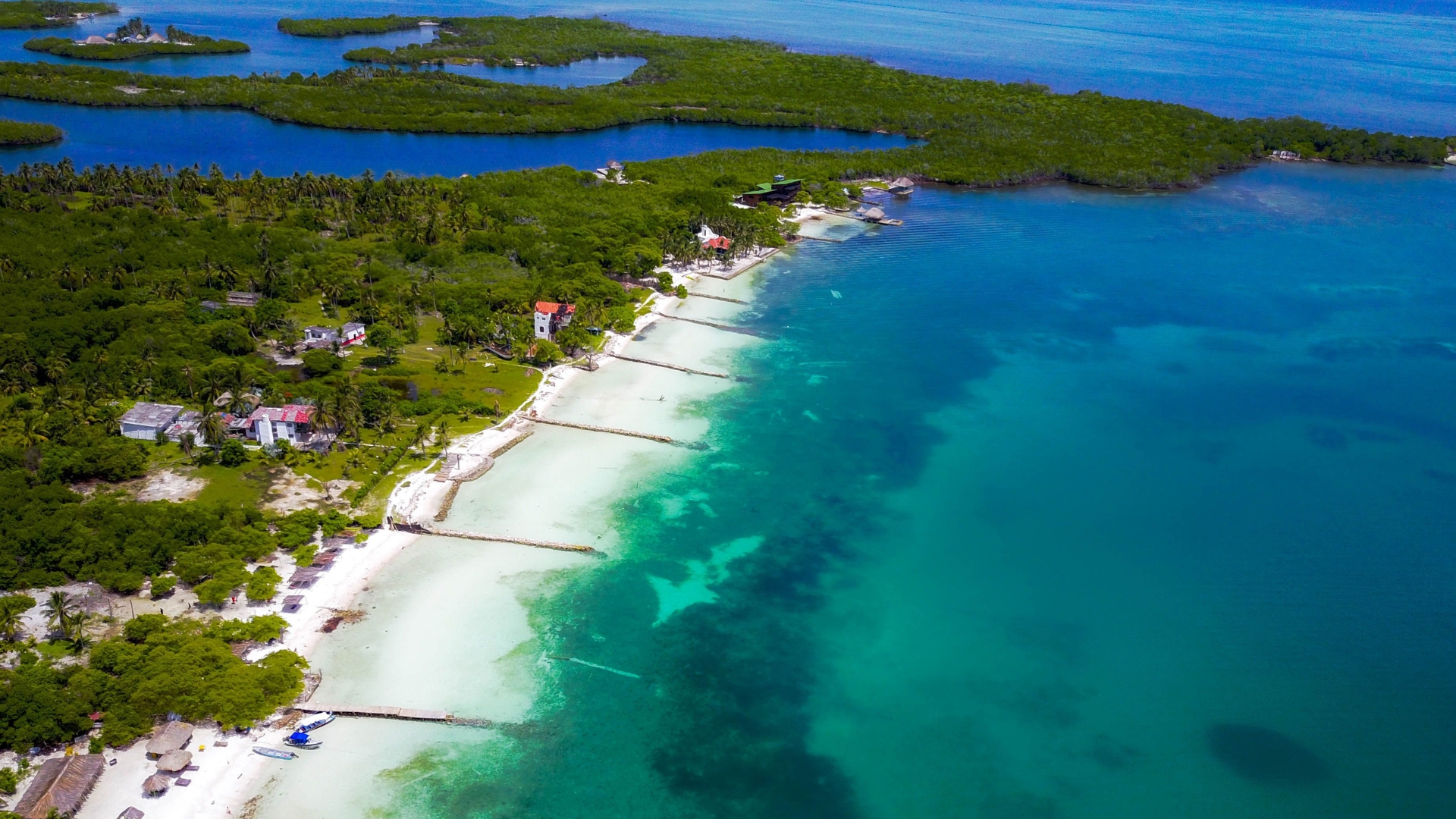 Isla Tintipán: Una joya del Caribe Colombiano