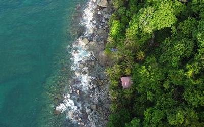 Capurganá: Descubre playas vírgenes, caminatas mágicas y aventuras caribeñas desde Necoclí
