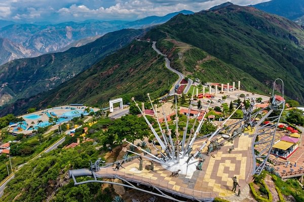Parque Nacional del Chicamocha por la Mesa de los Santos