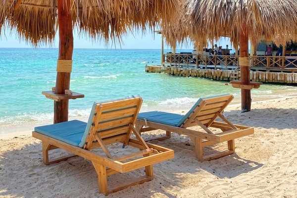 Pasadía TROITONIA ISLAND BEACH