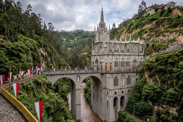 Visita al Santuario de Las Lajas