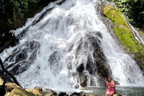 Caminata a los Riachuelos de Juná