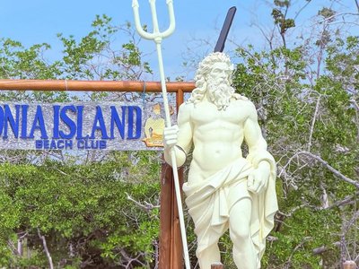 Pasadía TROITONIA ISLAND BEACH